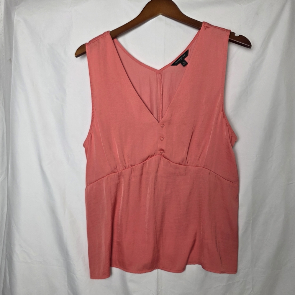 Banana Republic Sleeveless Blouse XL Elevated Business Feminine Career Office